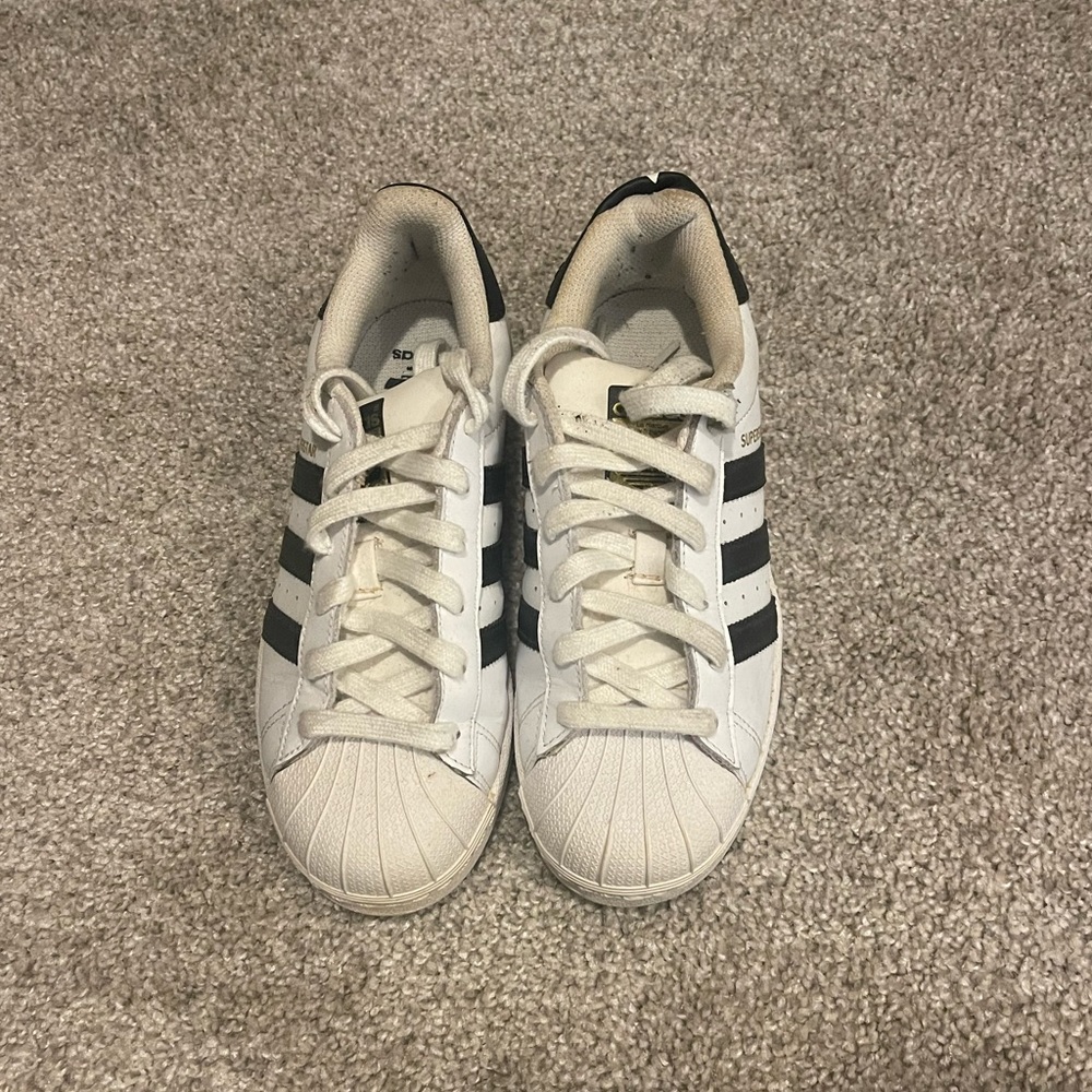 Adidas superstar